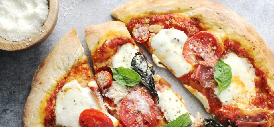 mozzarella pizza